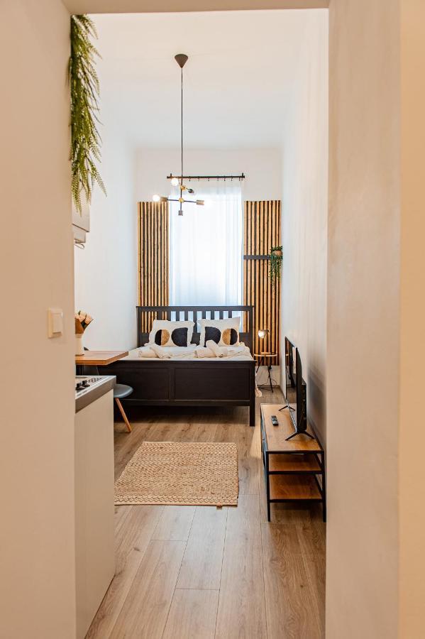 My City Apartment - Vienna Cosy Room Buitenkant foto